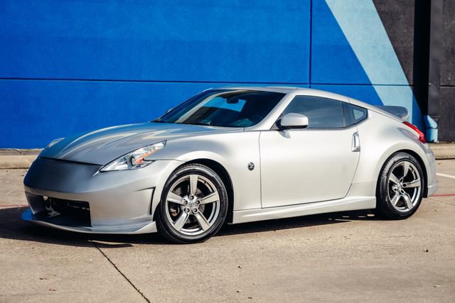 Used 2009 Nissan 370Z Coupe image 24