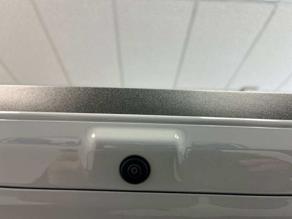 New 2026 Ford F250 Lariat image 12