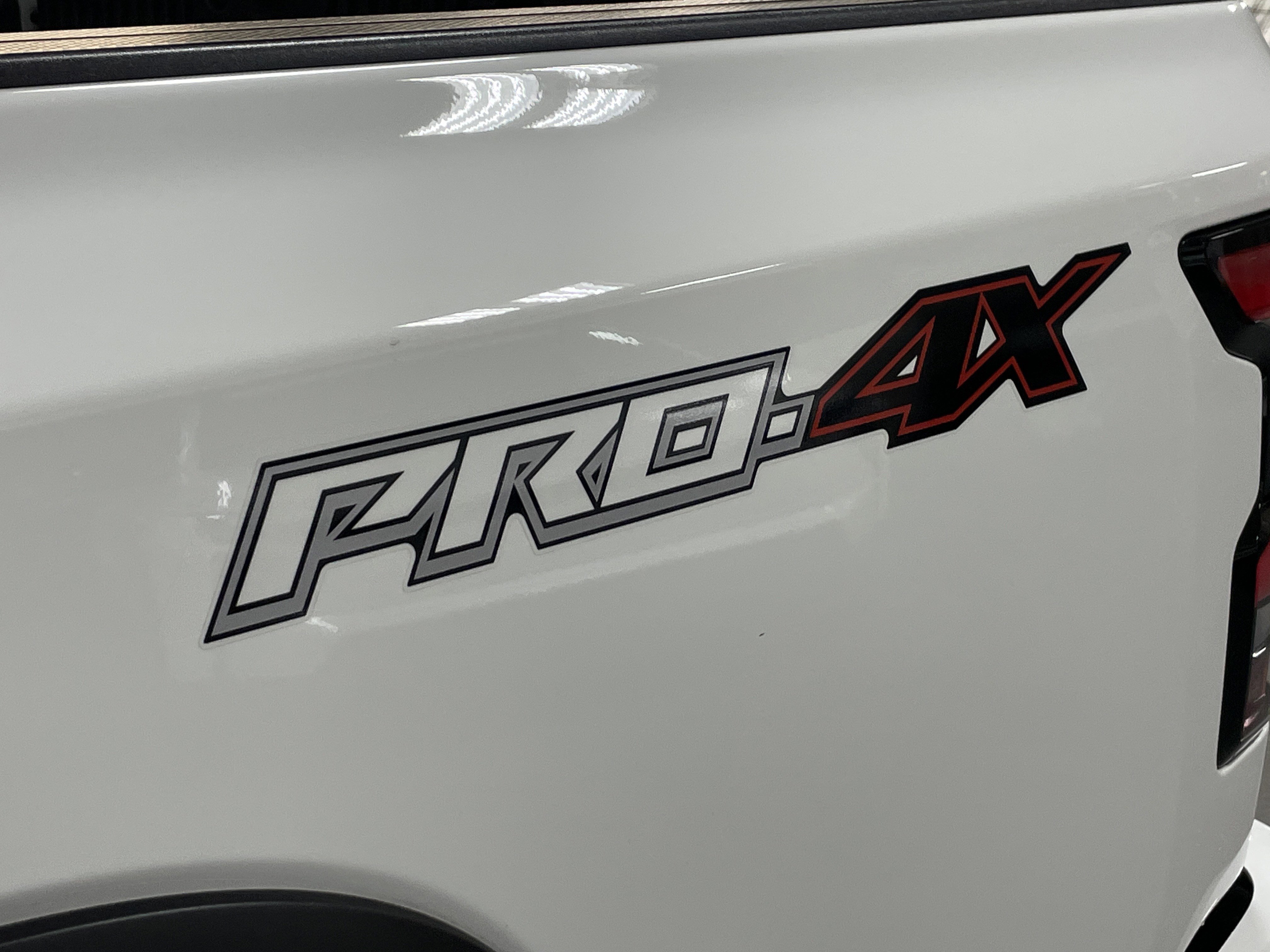 Used 2025 Nissan Frontier PRO-4X w/ Pro Premium Package AWD/4WD image 33