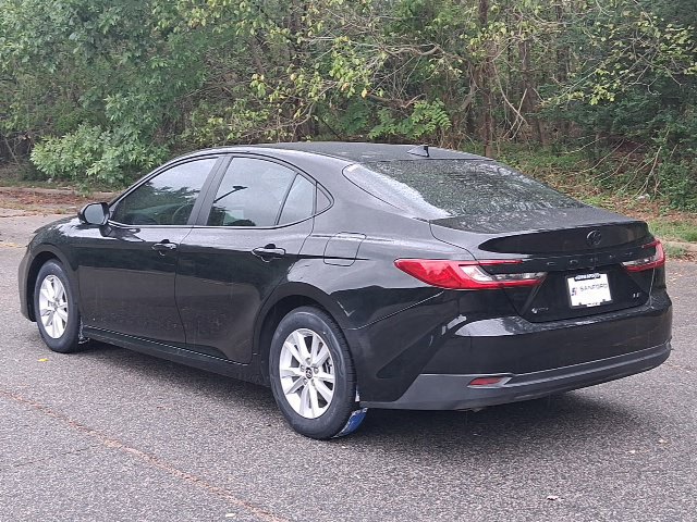 Used 2025 Toyota Camry LE FWD image 3