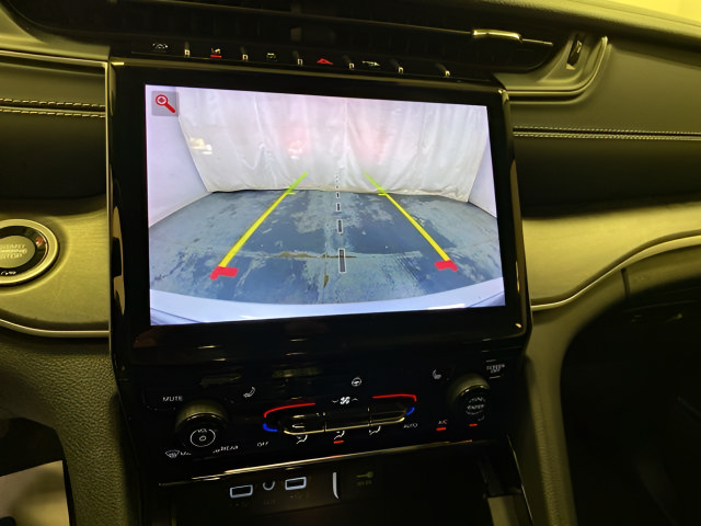 Used 2023 Jeep Grand Cherokee Limited AWD/4WD image 11