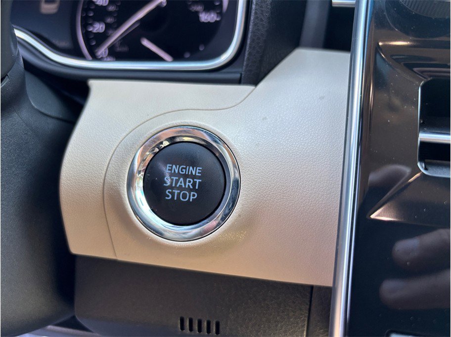 Used 2019 Toyota Avalon Limited w/ Advanced Safety Package FWD image 29