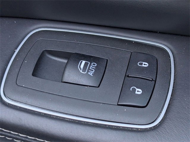 Certified 2021 RAM 1500 Limited w/ Body Color Bumper Group image 40