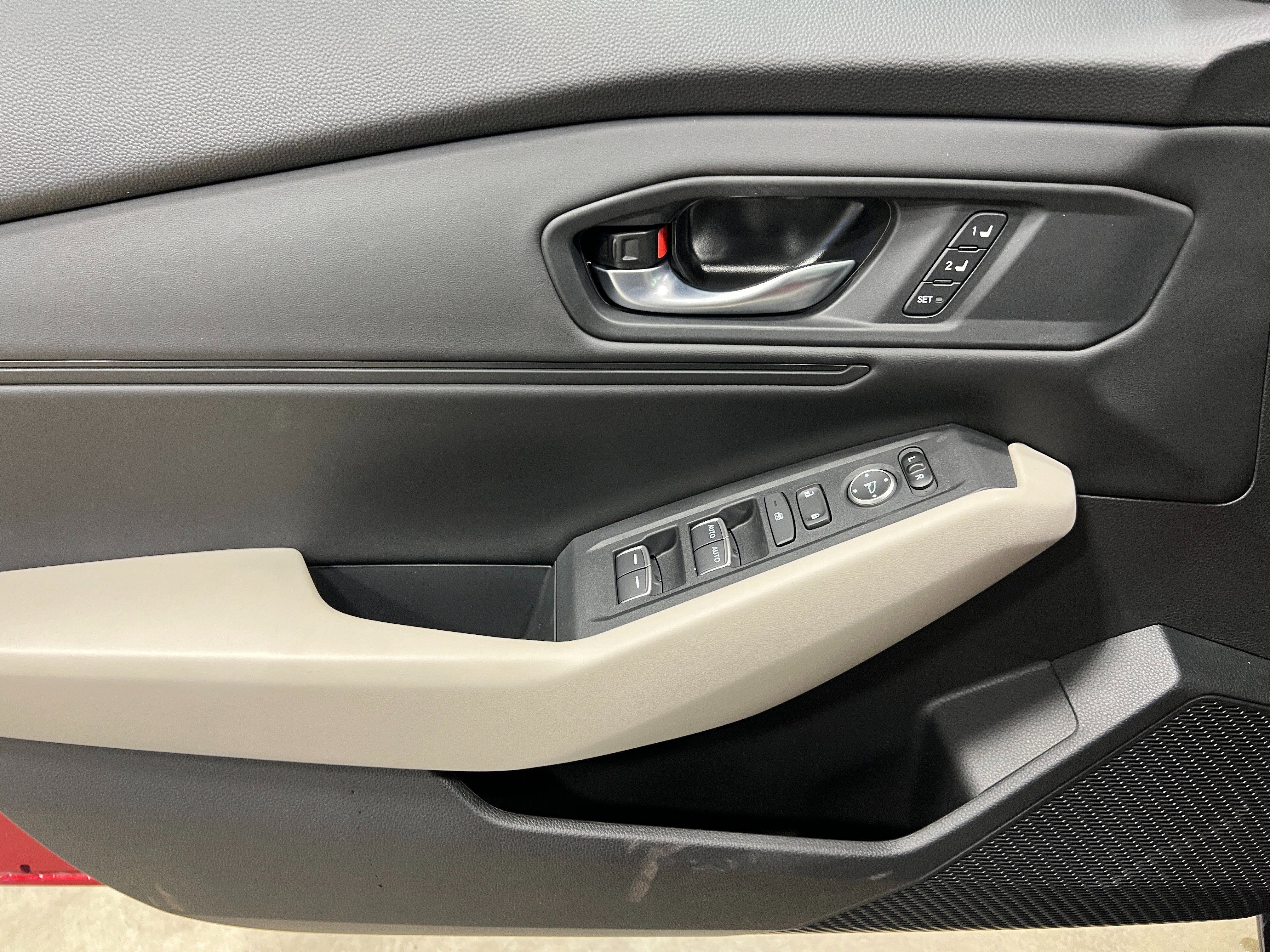 New 2025 Honda Accord EX-L image 14