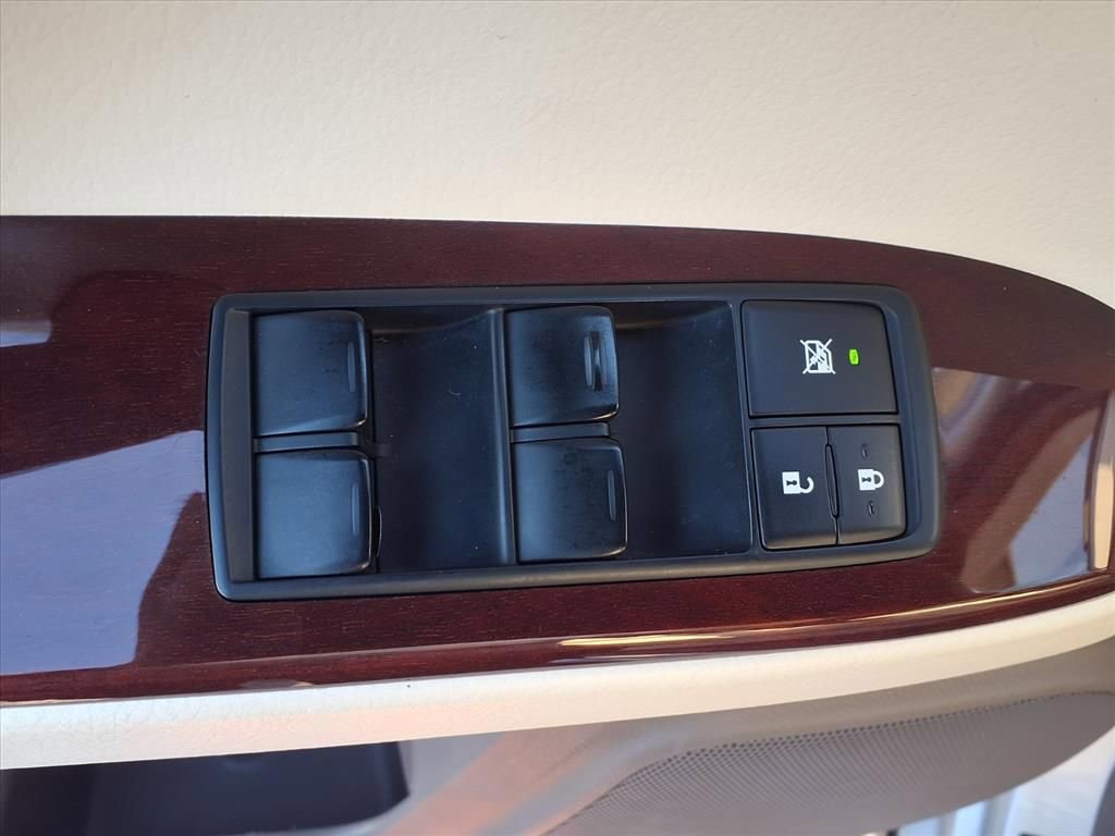 Used 2016 Lexus GX 460 image 12