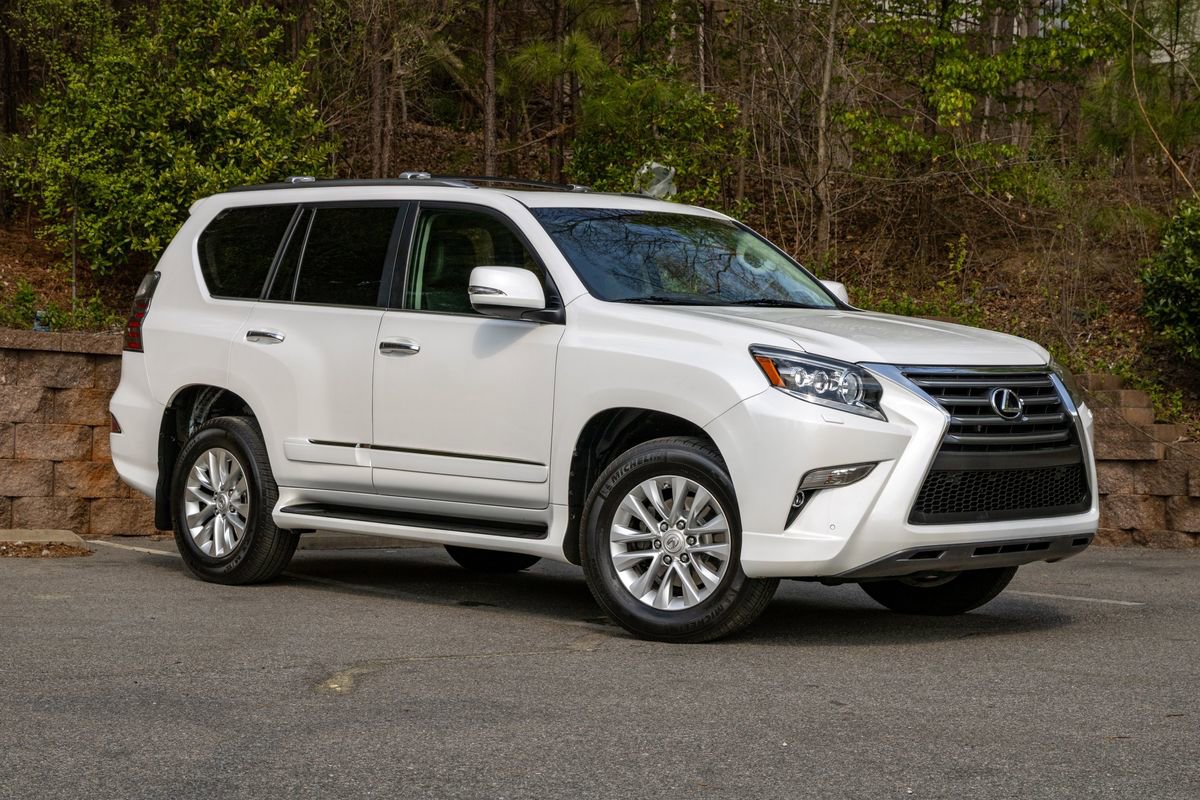 Used 2018 Lexus GX 460 Premium AWD/4WD image 3