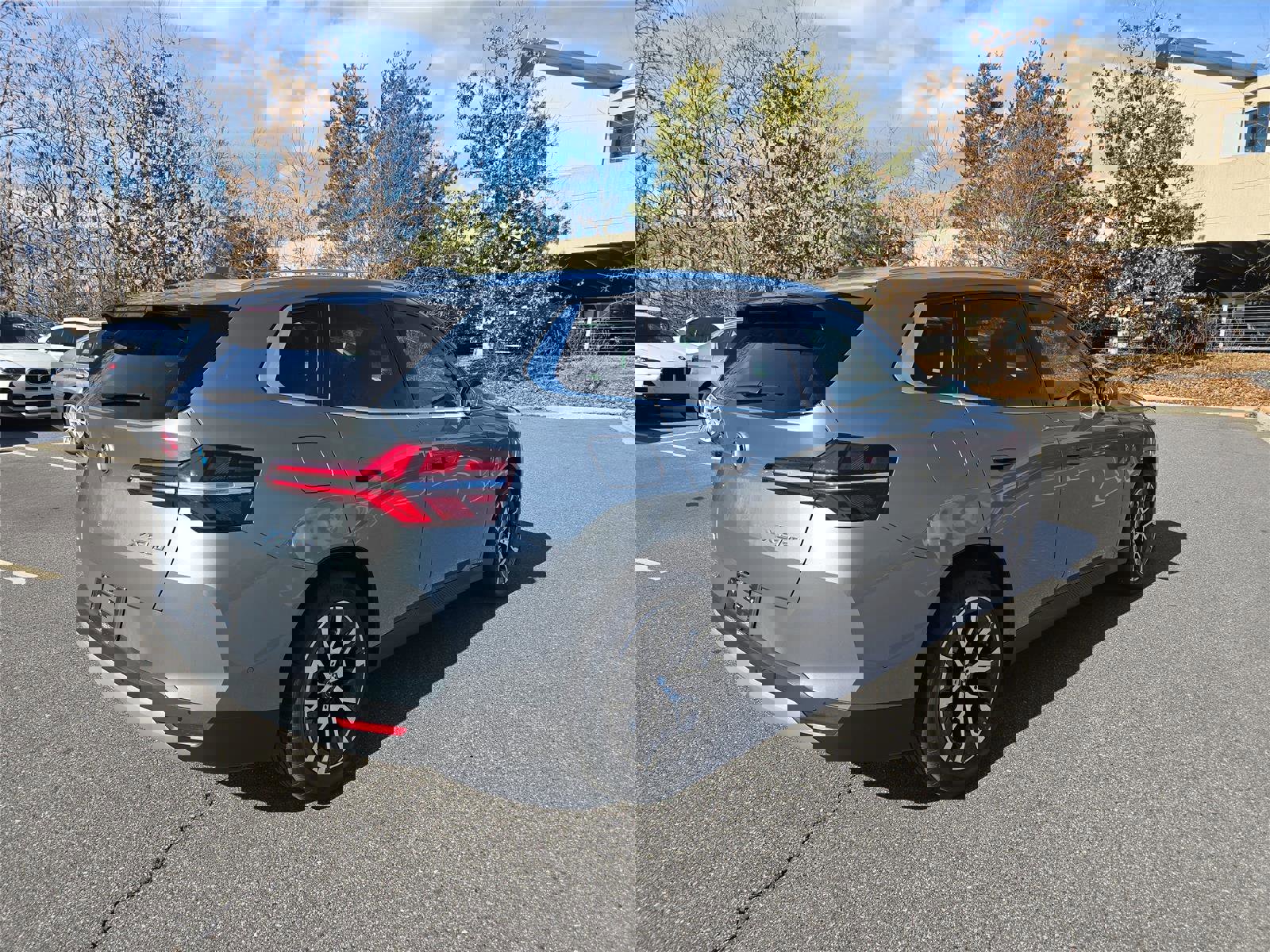 Used 2025 BMW X3 xDrive30i w/ Convenience Package image 3