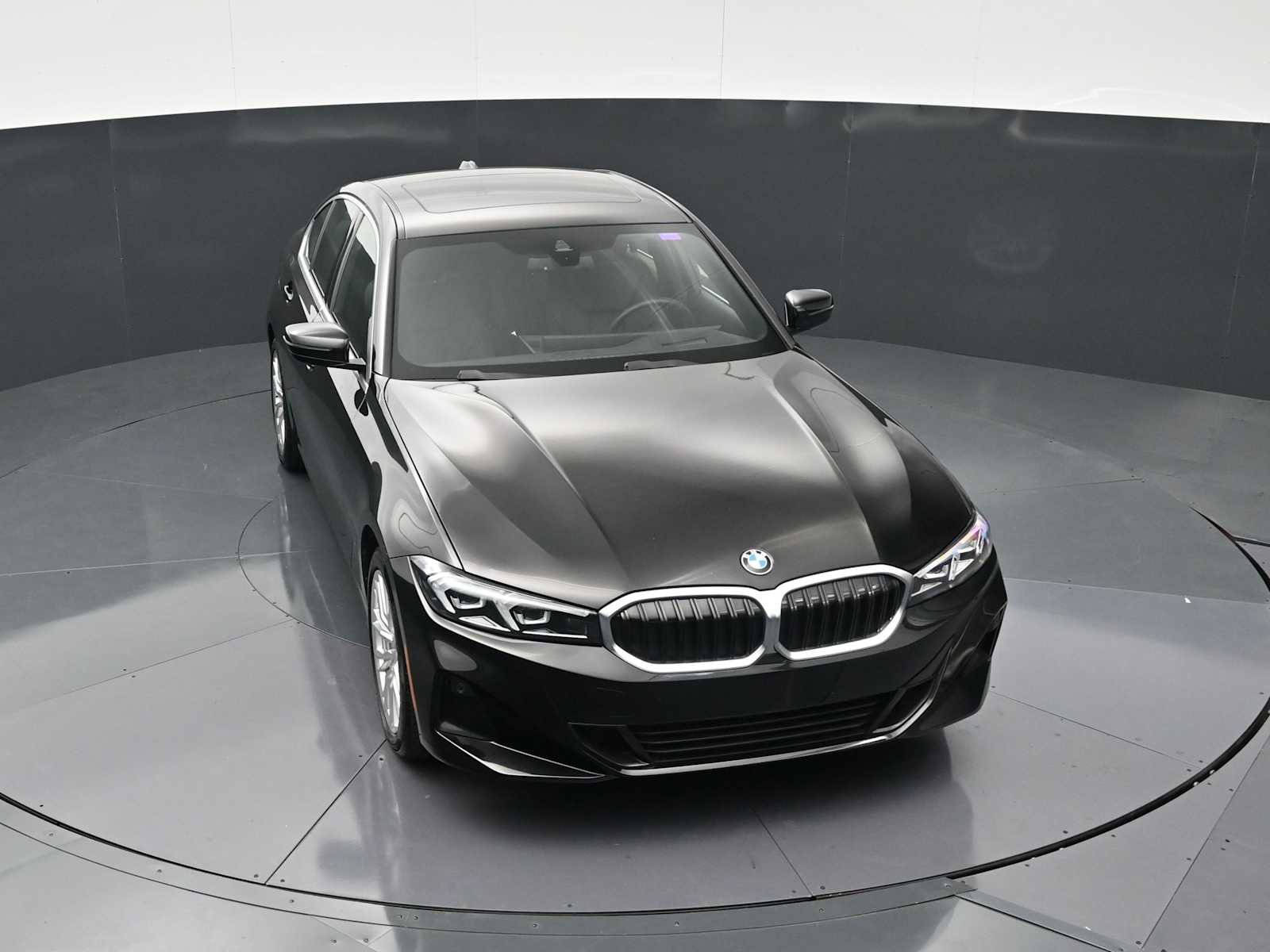 Certified 2024 BMW 330i Sedan w/ Premium Package RWD image 19