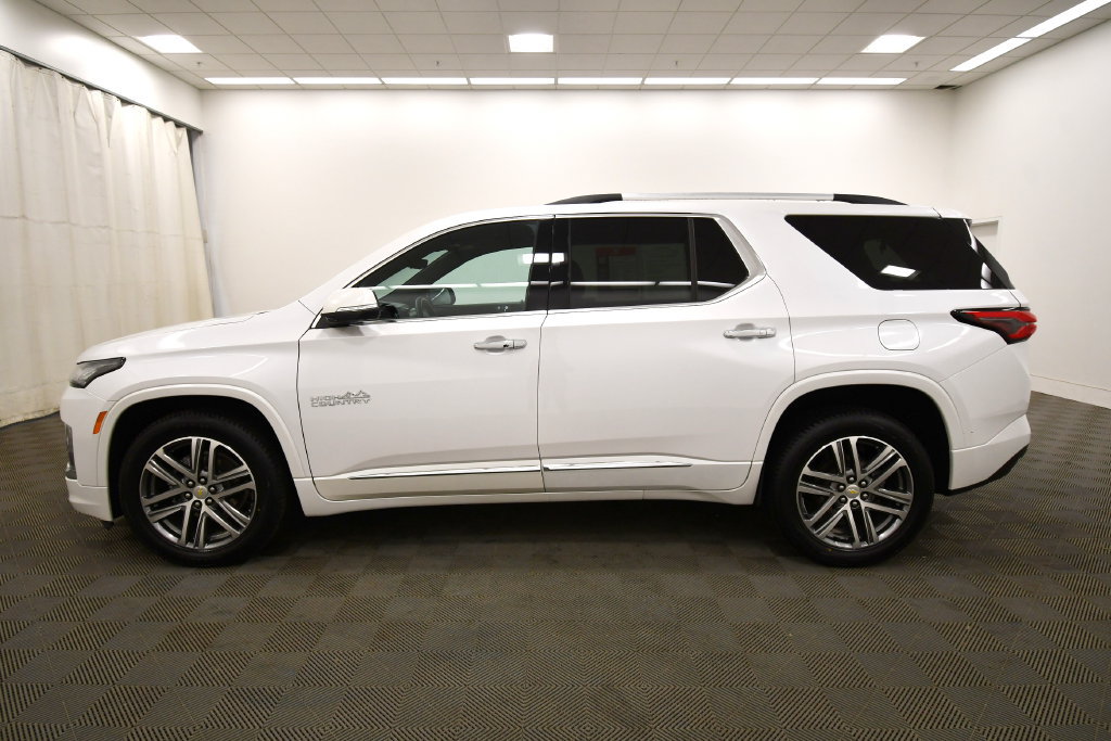 Used 2023 Chevrolet Traverse High Country AWD/4WD image 4