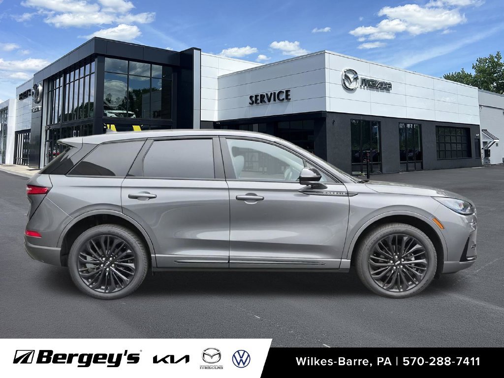 Used 2023 Lincoln Corsair AWD w/ Equipment Group 101A image 14