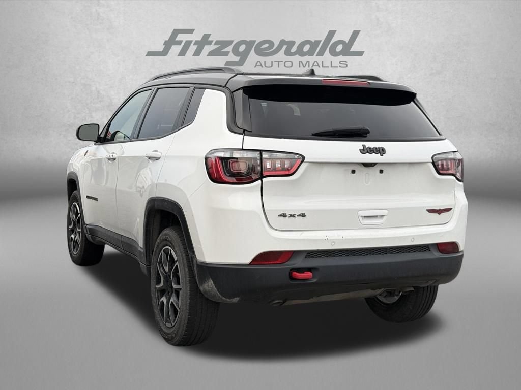 Used 2024 Jeep Compass Trailhawk AWD/4WD image 7