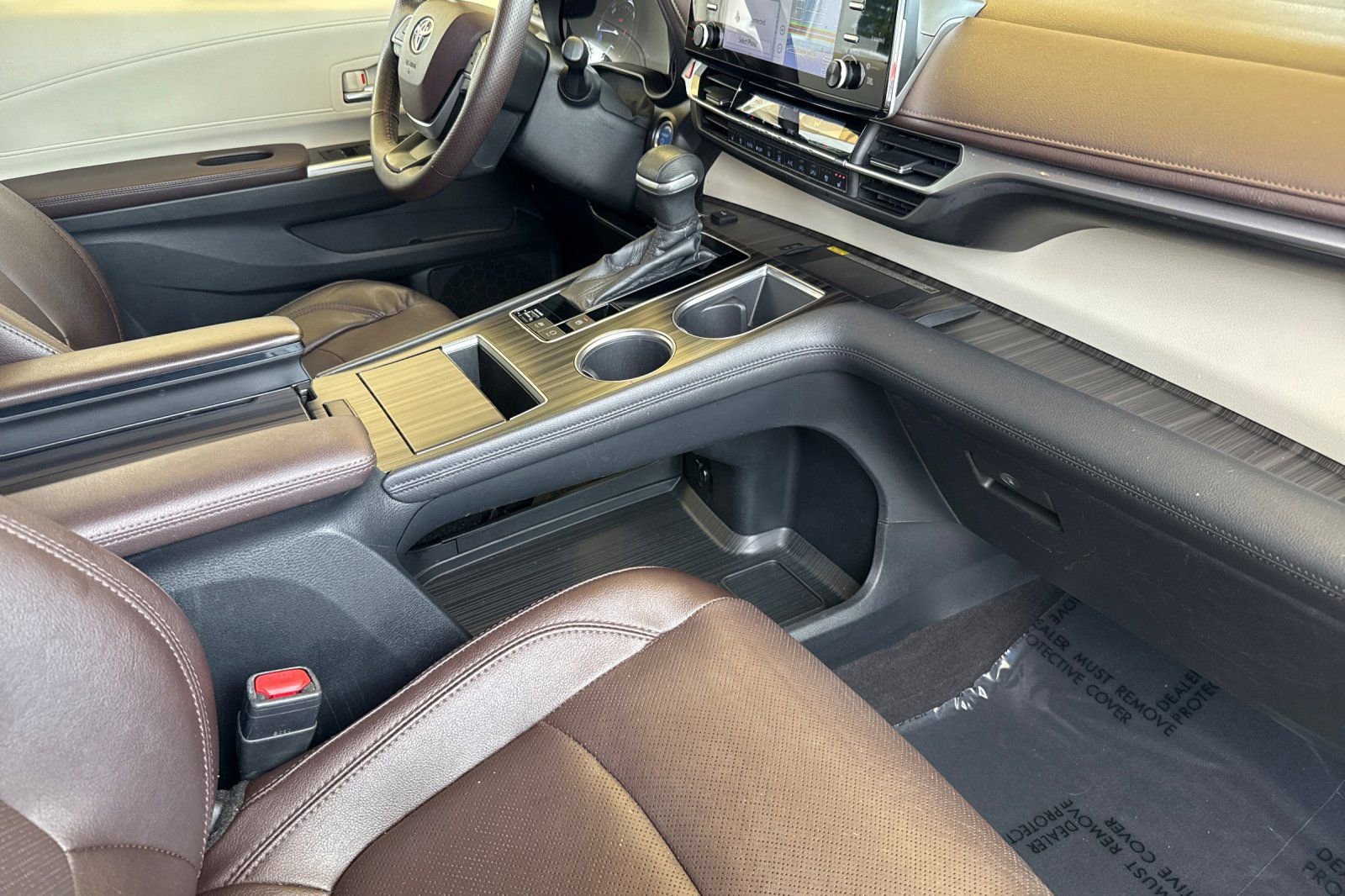 Certified 2021 Toyota Sienna Platinum image 18