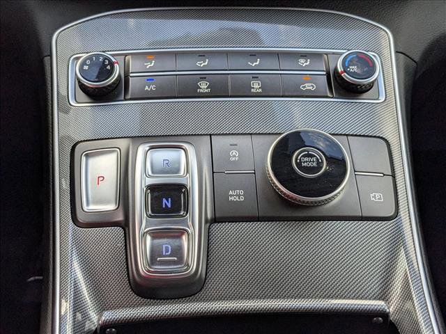Used 2023 Hyundai Santa Fe SE FWD image 12