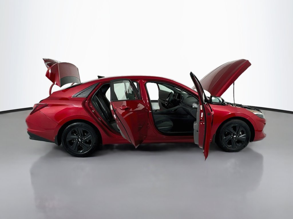 Used 2022 Hyundai Elantra Blue FWD image 24
