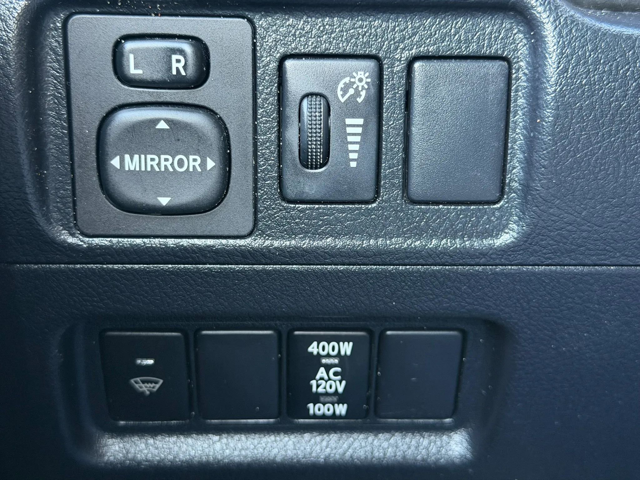 Used 2014 Toyota 4Runner SR5 image 22