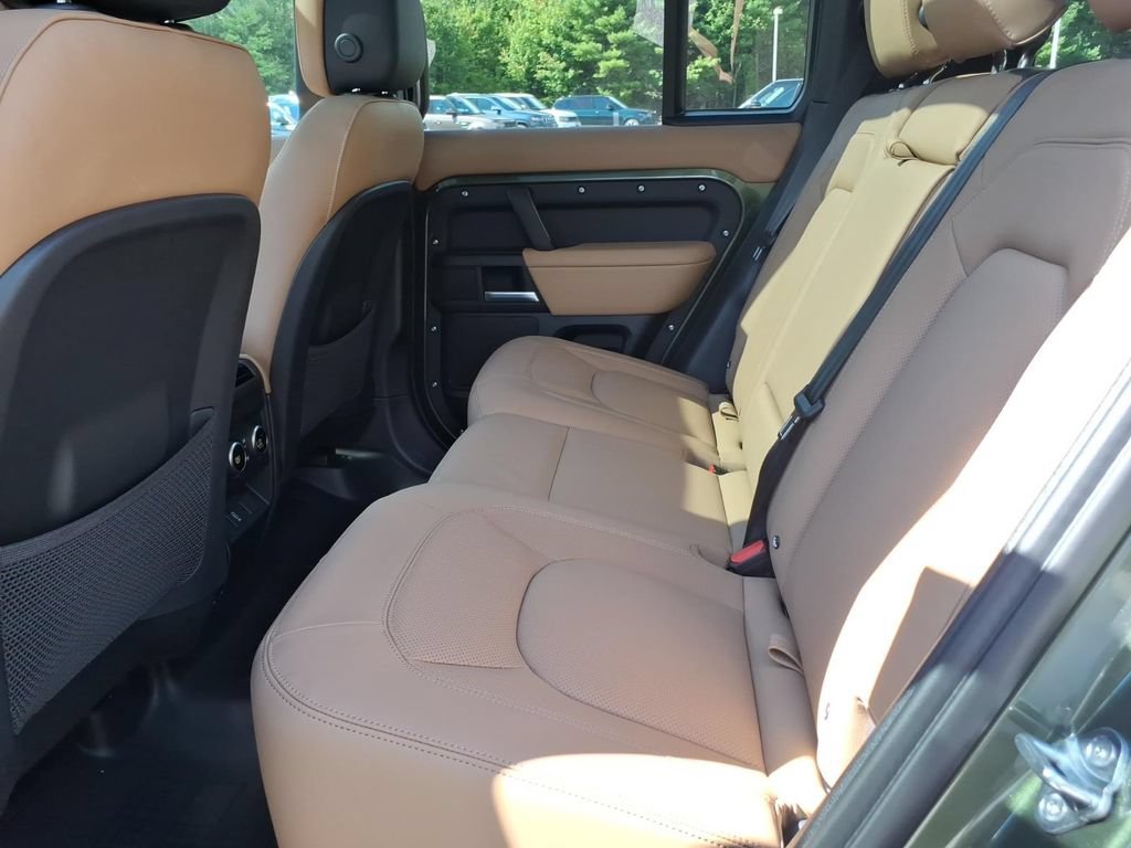 New 2026 Land Rover Defender 110 S AWD/4WD image 15