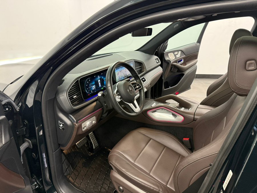 Used 2022 Mercedes-Benz GLS 450 4MATIC w/ AMG Line Exterior image 32