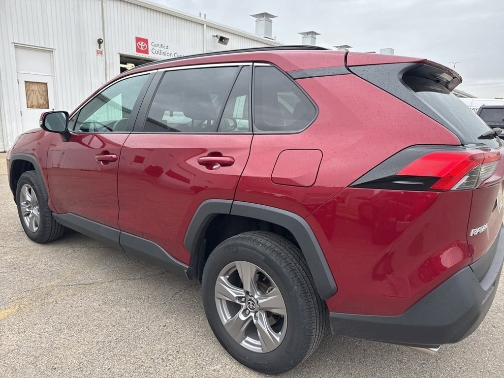 Used 2023 Toyota RAV4 XLE FWD image 8