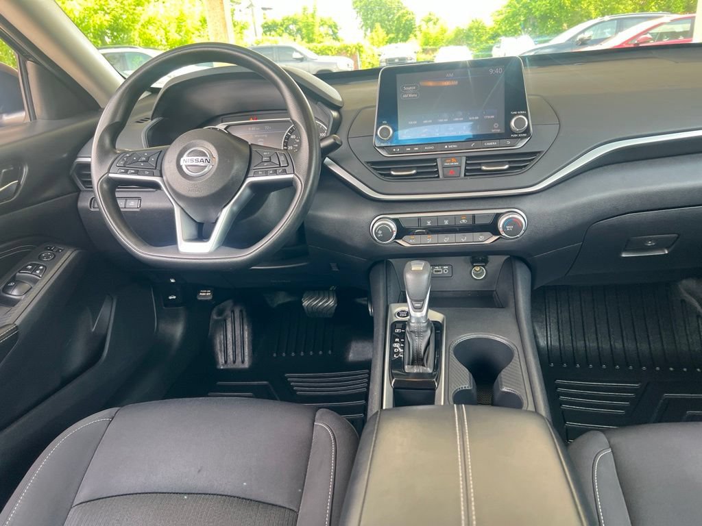 Used 2020 Nissan Altima 2.5 S FWD image 16