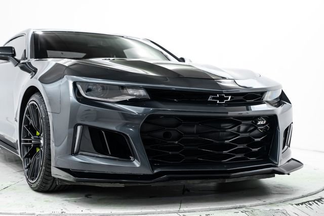 Used 2017 Chevrolet Camaro ZL1 image 14