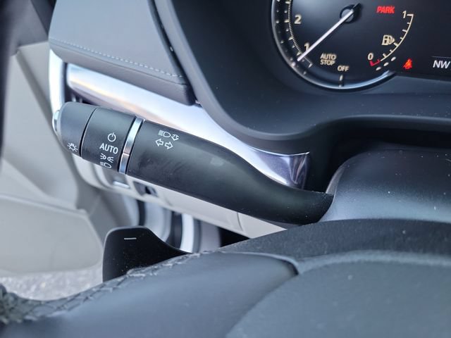 Used 2022 Cadillac XT4 Luxury FWD image 25