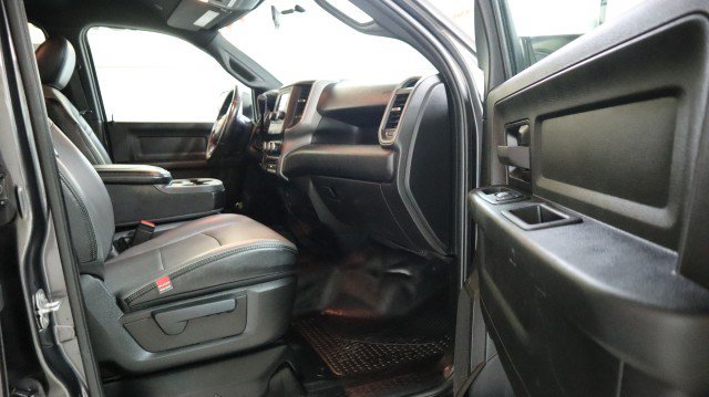 Used 2022 RAM 5500 Tradesman w/ Chrome Appearance Group AWD/4WD image 10