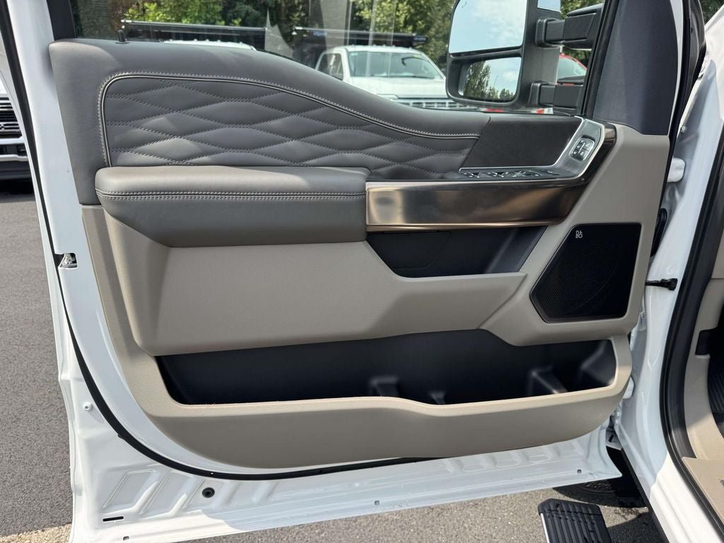 New 2026 Ford F350 Platinum w/ Platinum Plus Package AWD/4WD image 9