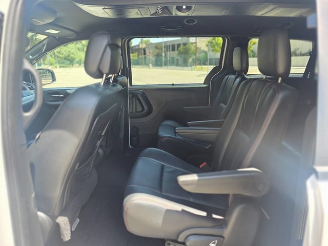 Used 2019 Dodge Grand Caravan GT FWD image 28