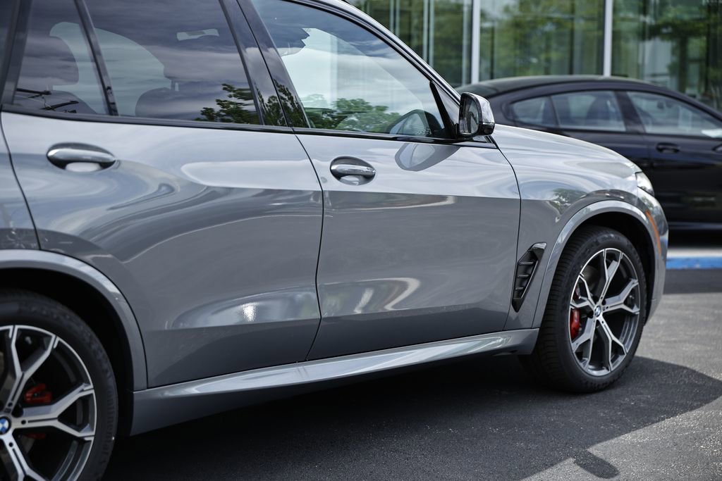 New 2026 BMW X5 xDrive50e w/ M Sport Package image 8