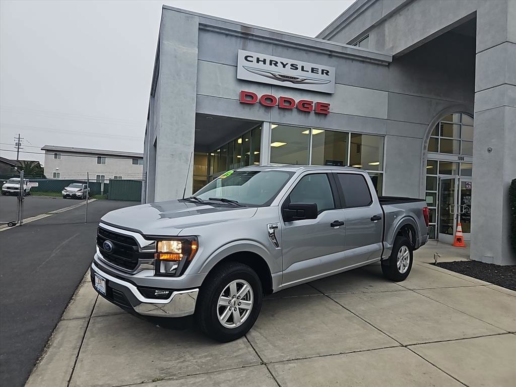 Used 2023 Ford F150 XLT image 2