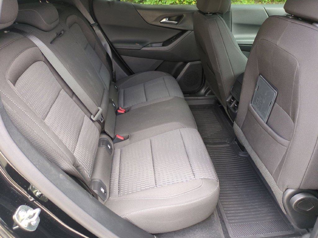New 2026 Chevrolet Equinox LT w/ Safety and Technology Package FWD image 34