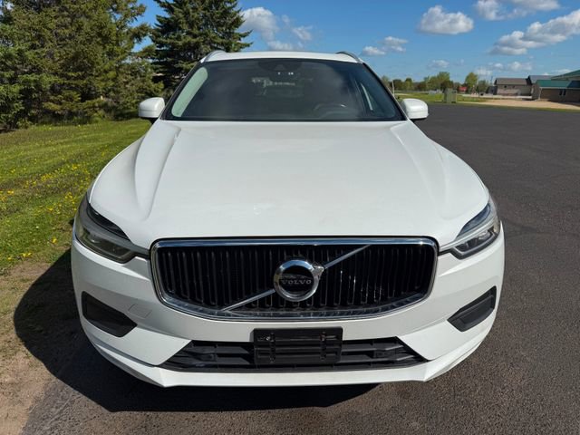 Used 2018 Volvo XC60 T5 Momentum w/ Vision Package AWD/4WD image 5