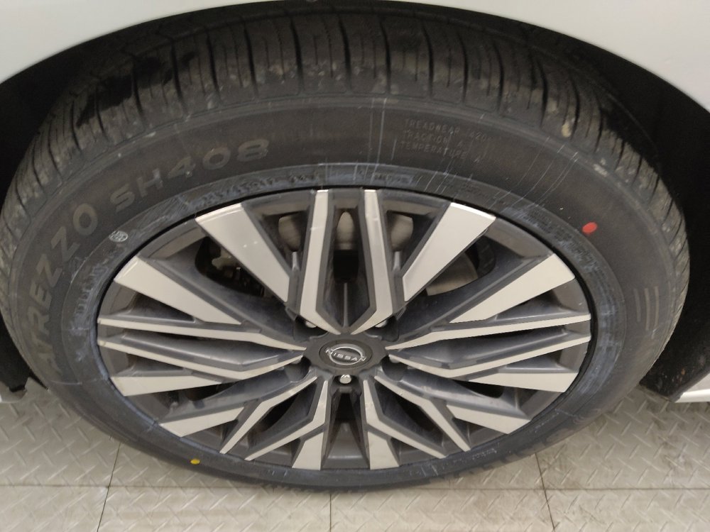 Used 2024 Nissan Altima 2.5 SV image 31