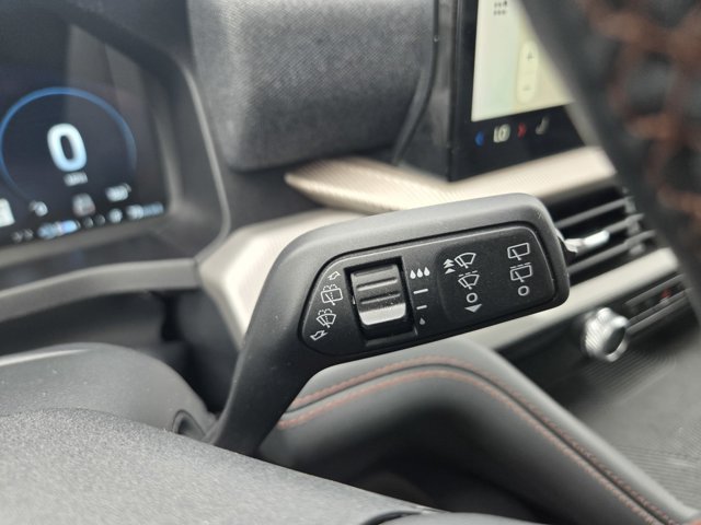 Certified 2025 Ford Explorer Active AWD/4WD image 22