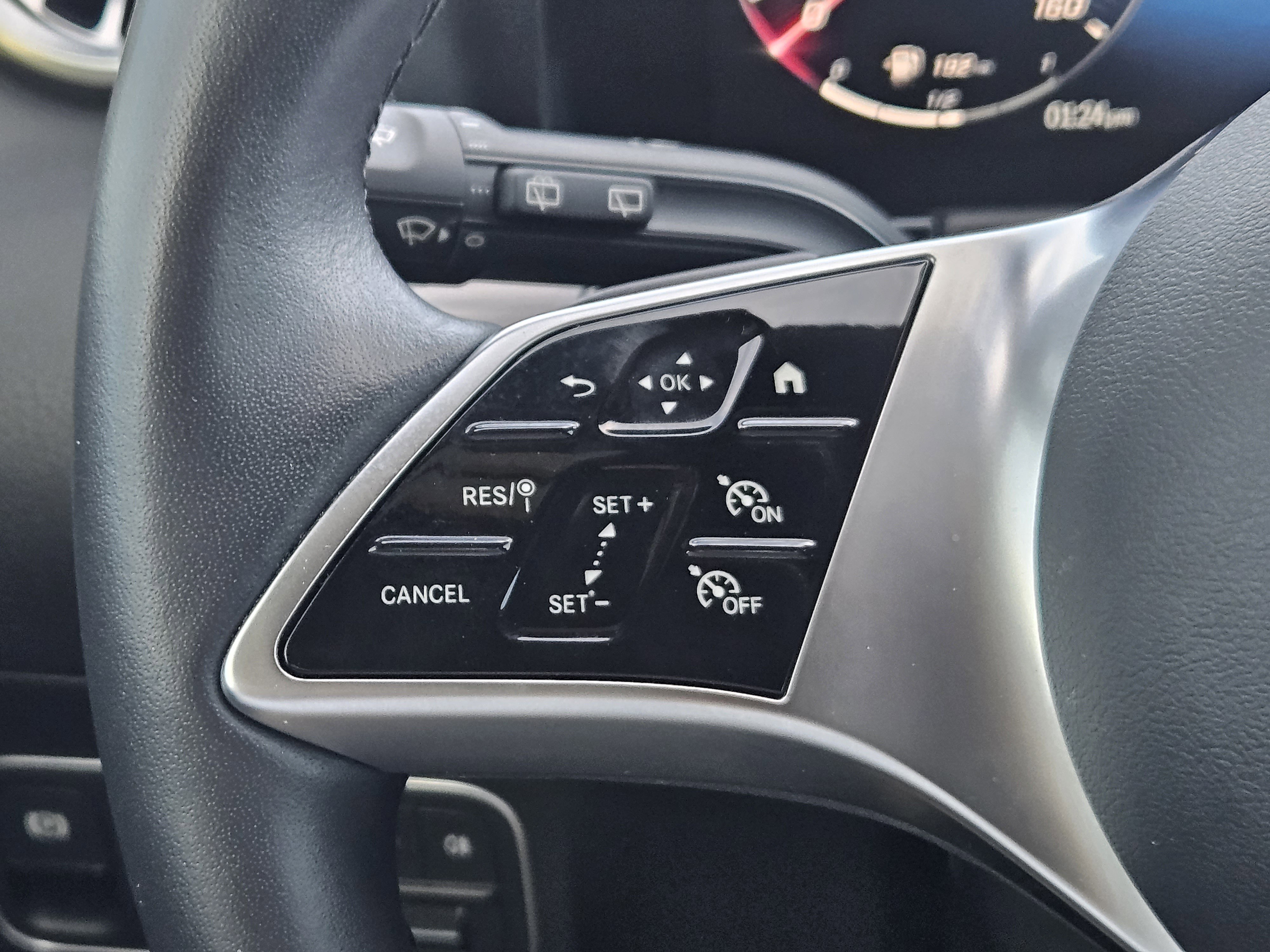 Certified 2024 Mercedes-Benz GLA 250 4MATIC image 28