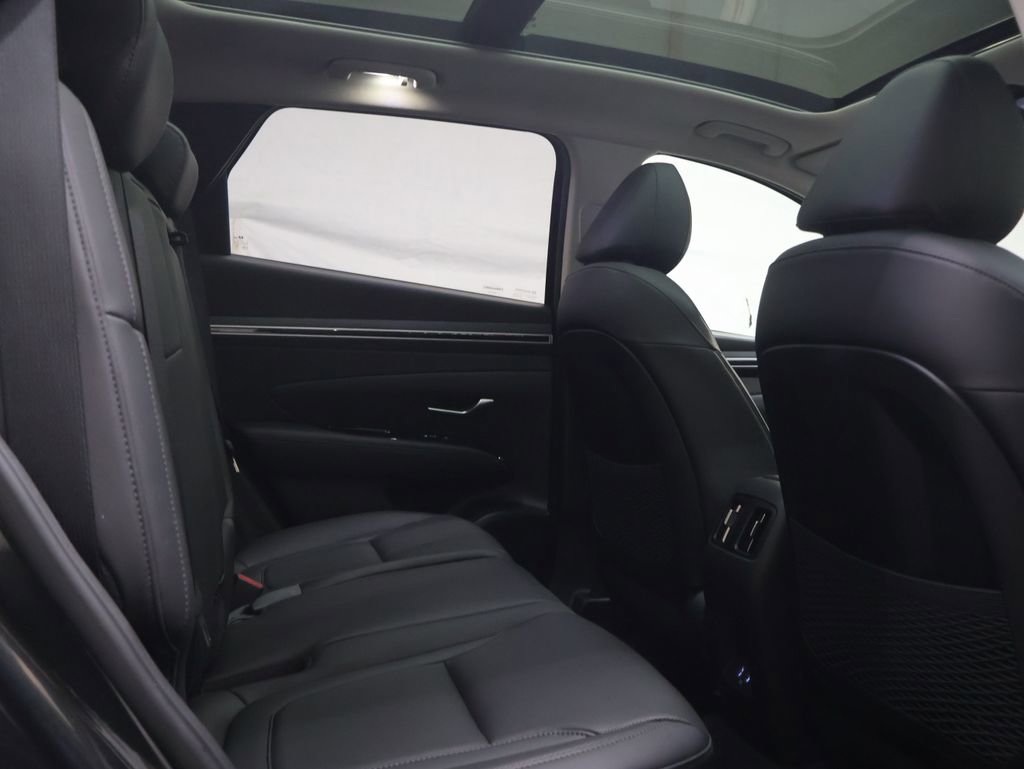 Used 2023 Hyundai Tucson Limited image 13