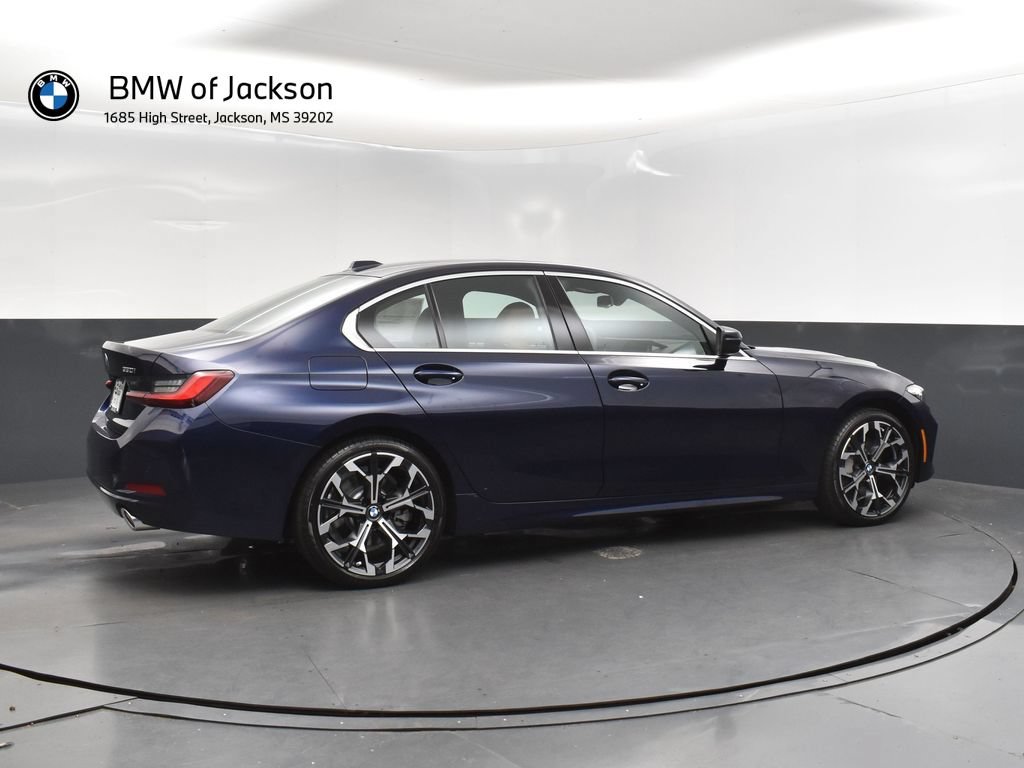 New 2026 BMW 330i Sedan w/ Convenience Package RWD image 8