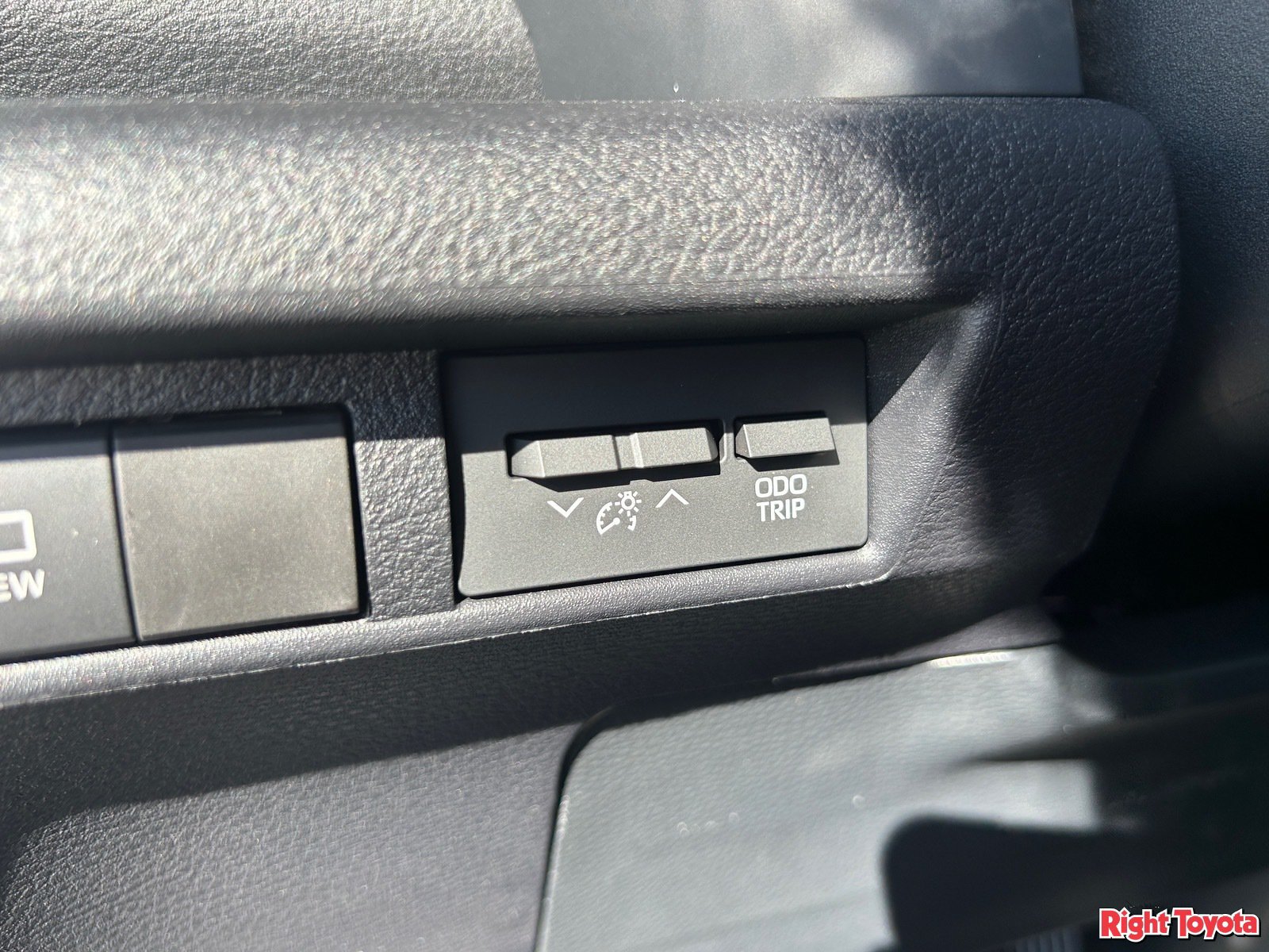 New 2026 Toyota Sienna Platinum AWD/4WD image 31