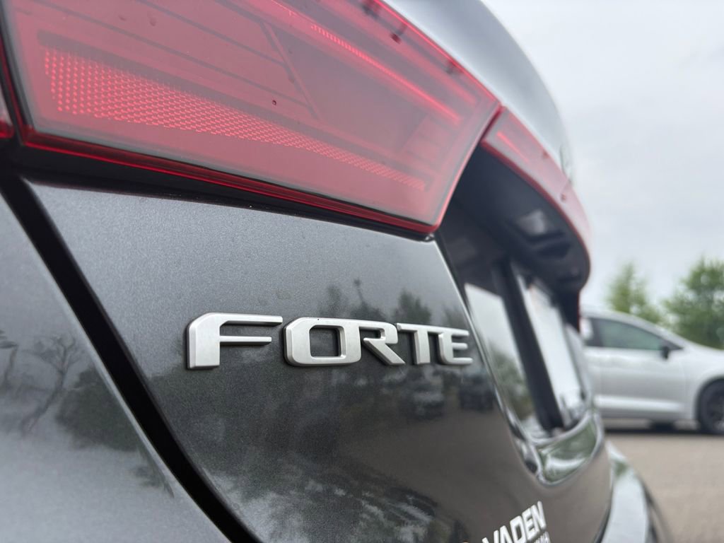 Used 2024 Kia Forte LXS image 10