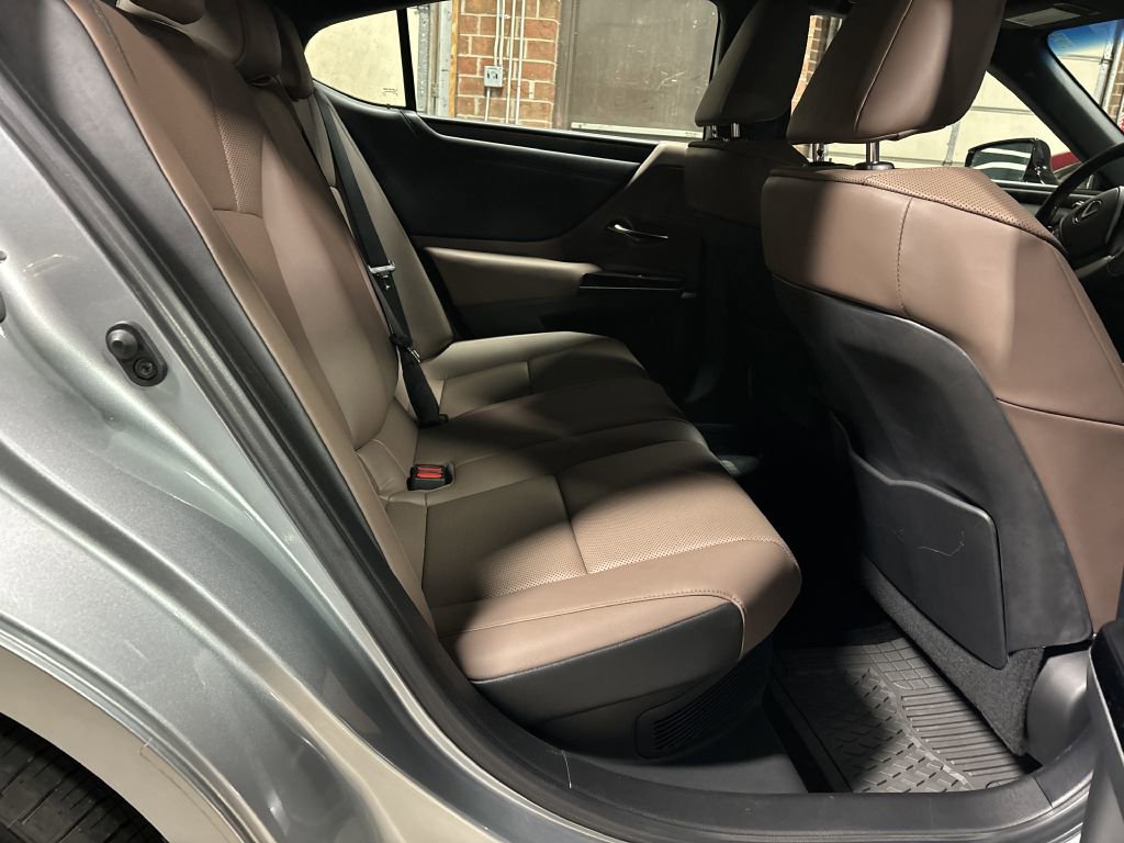 Used 2022 Lexus ES 300h w/ Premium Package FWD image 53