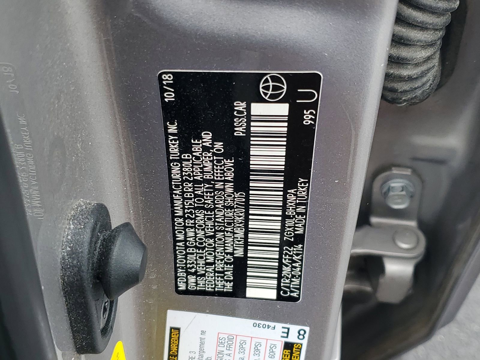 Used 2019 Toyota C-HR XLE FWD image 28