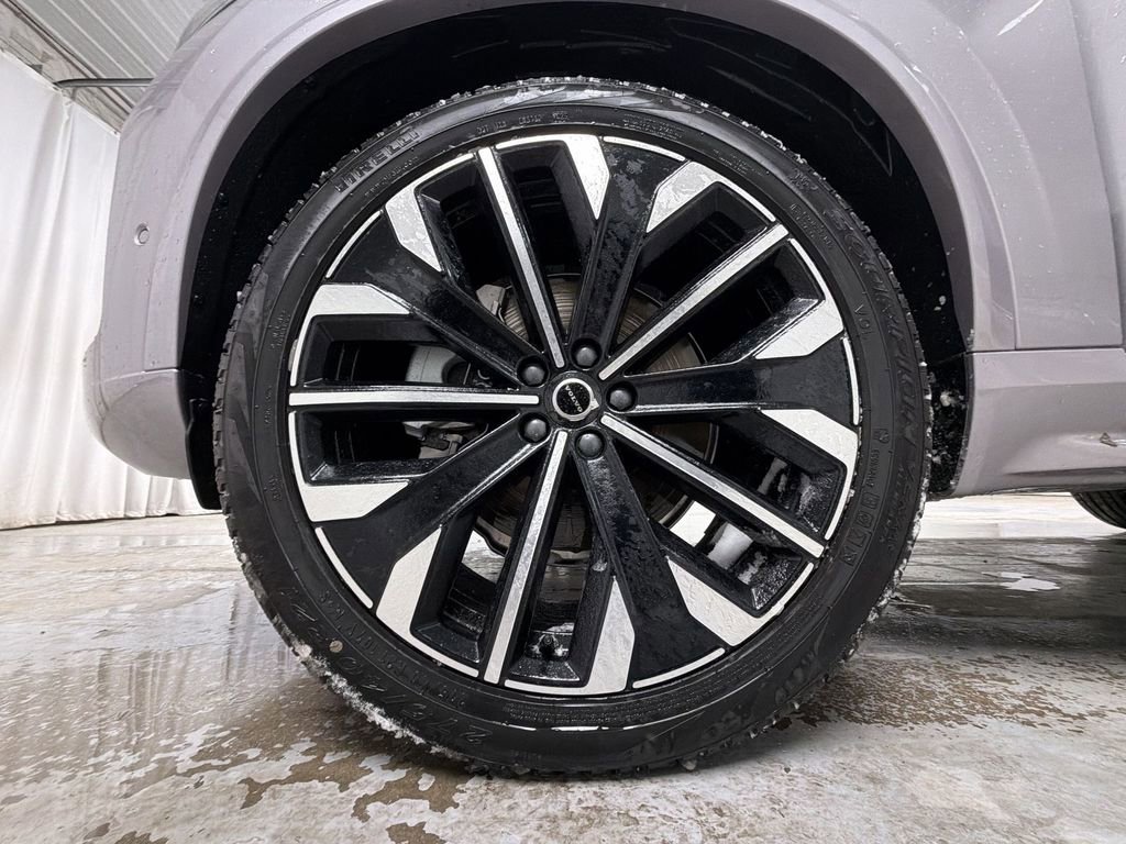 New 2026 Volvo XC90 B6 Ultra w/ Protection Package Premier image 14