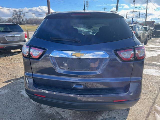 Used 2014 Chevrolet Traverse LS image 8