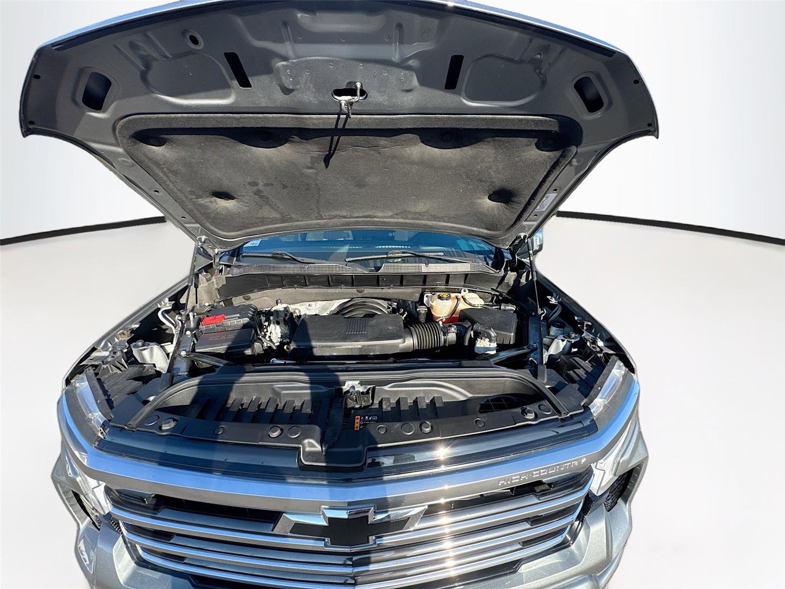 Used 2023 Chevrolet Silverado 1500 High Country w/ Z71 Off-Road Package AWD/4WD image 27