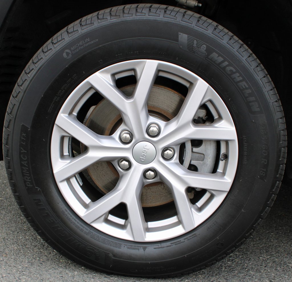 Used 2022 Jeep Grand Cherokee L Limited image 10