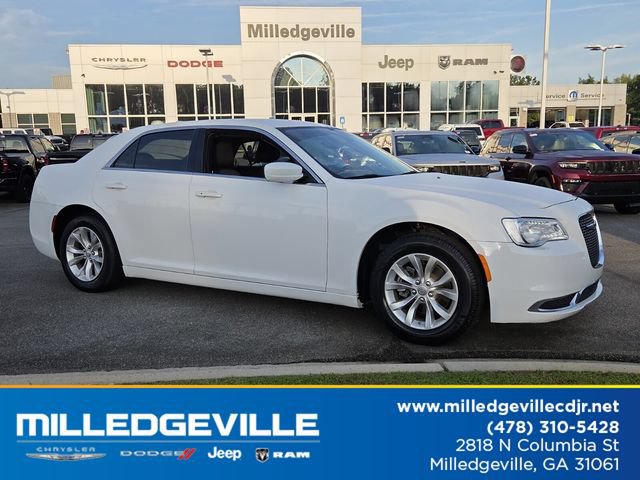 Used 2023 Chrysler 300 Touring