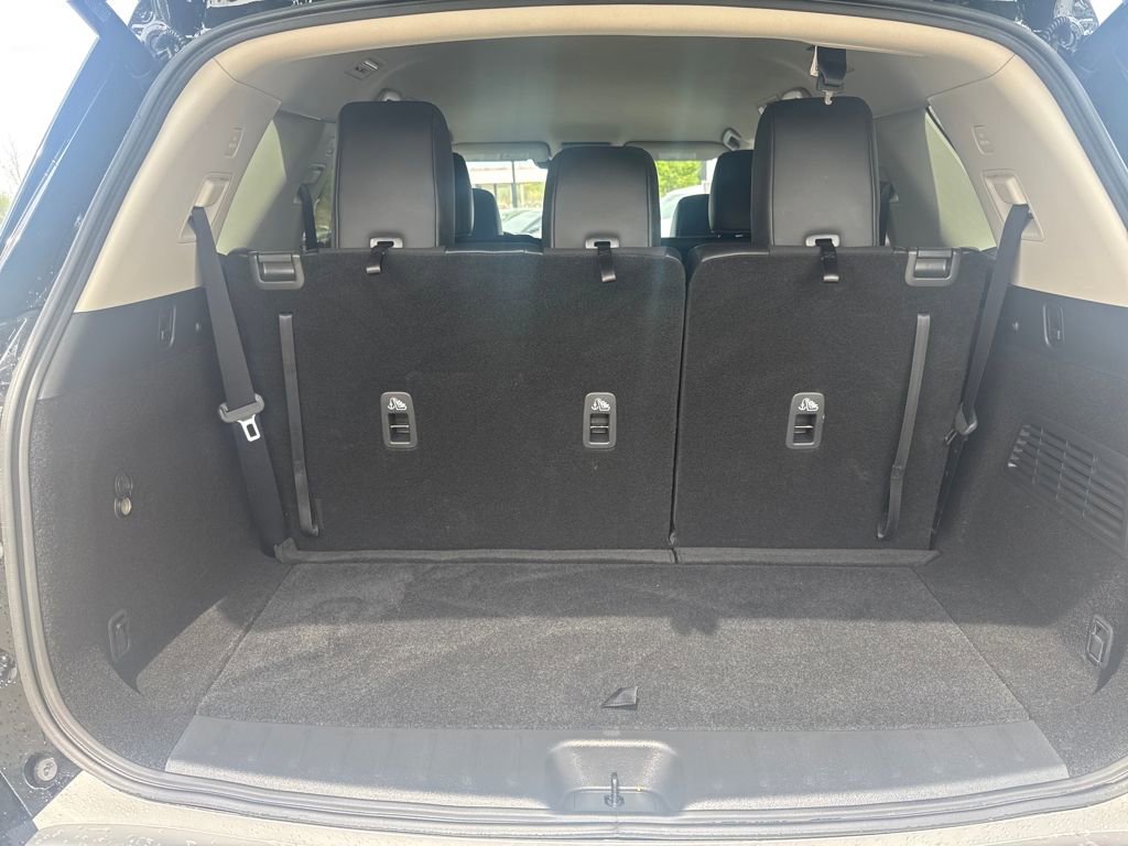 Certified 2024 Nissan Pathfinder SL image 21