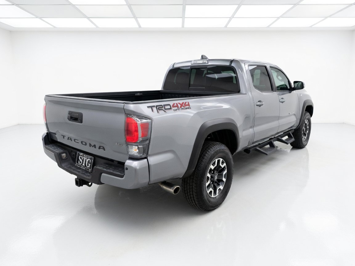 Used 2022 Toyota Tacoma TRD Off-Road w/ Technology Package AWD/4WD image 4