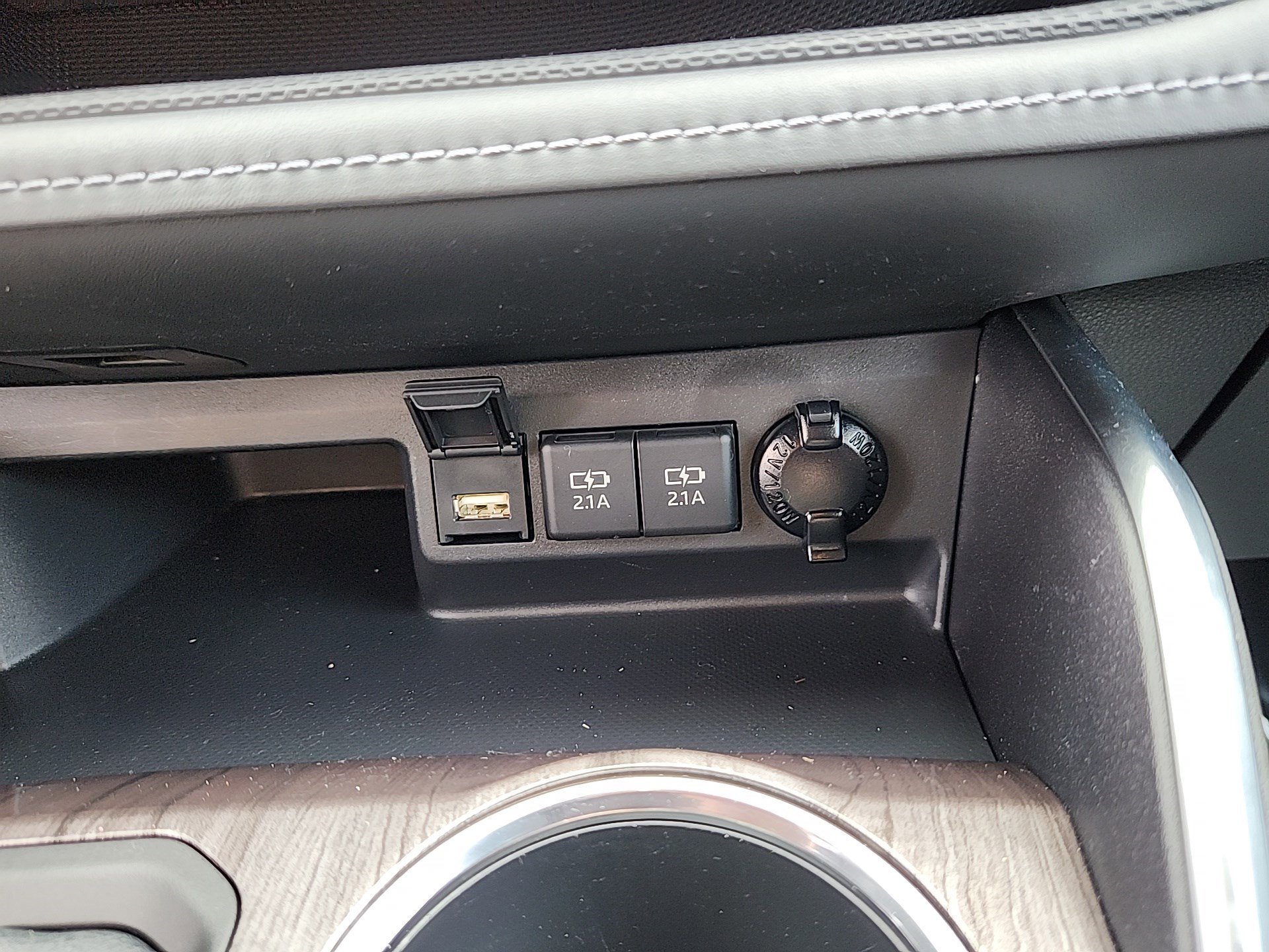 Certified 2021 Toyota Highlander Limited AWD/4WD image 16
