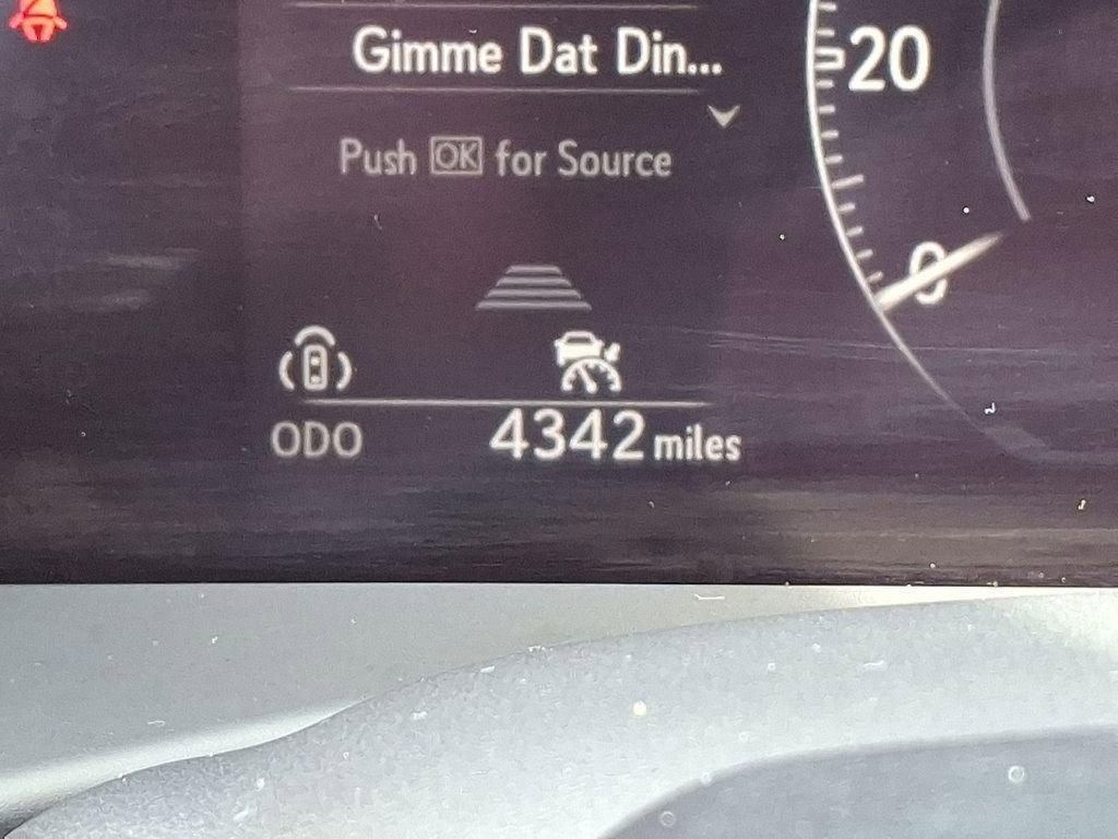 Used 2024 Lexus RZ 450e Premium image 20